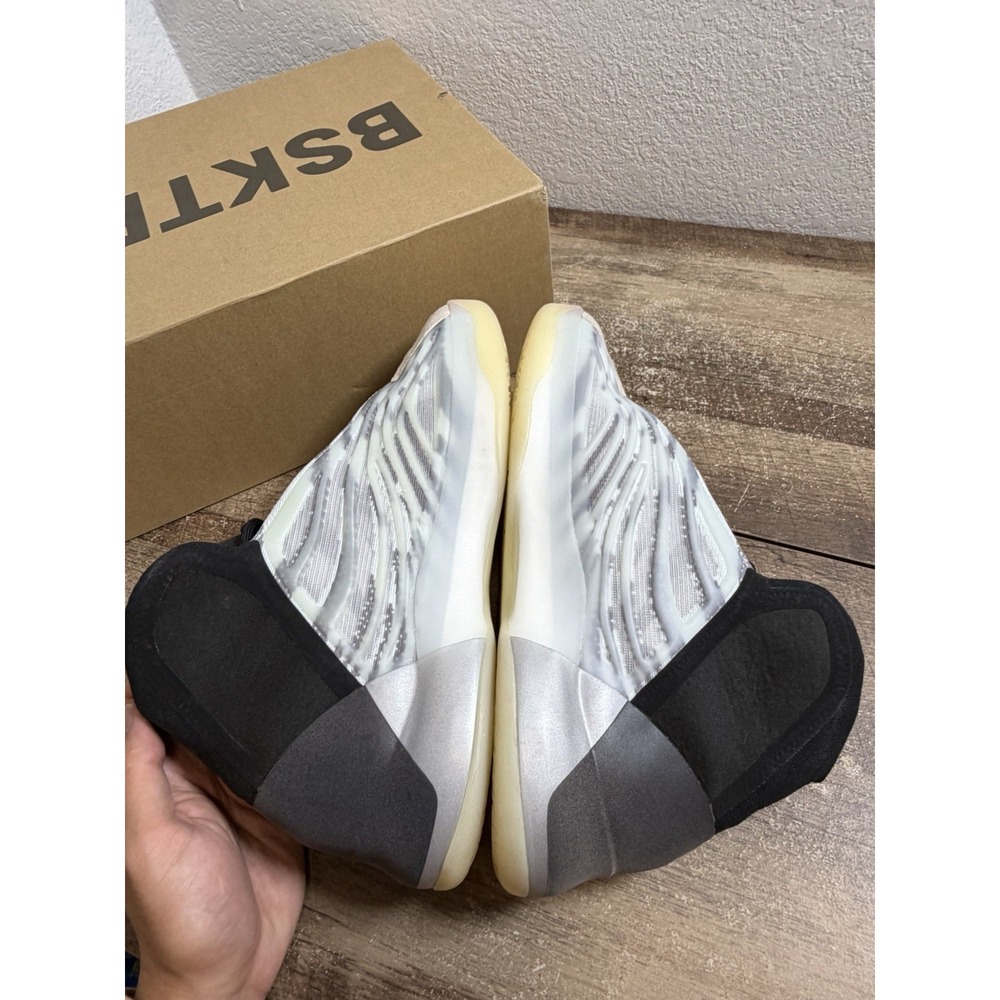 Adidas Yeezy Basketball Quantum Size 10.5 Kanye West Ye With Box - Picture 5 of 9